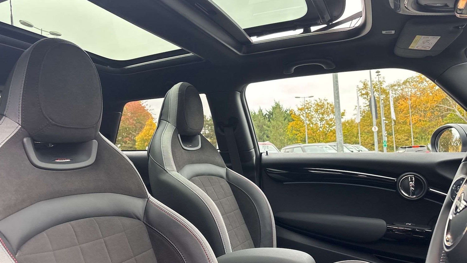 Used MINI Hatch 2024 for sale - 76286396: Photo 19