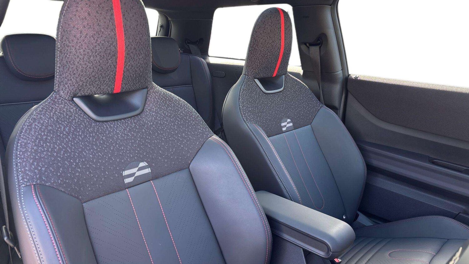 Used MINI Cooper 2024 for sale - 77842363: Photo 13