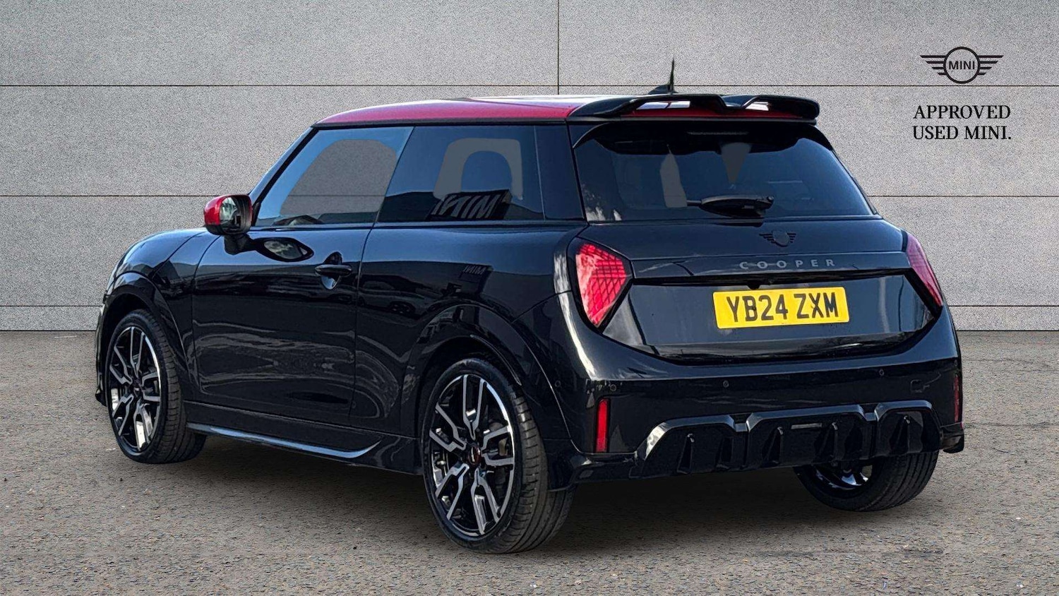 Used MINI Cooper 2024 for sale - 77842363: Photo 2