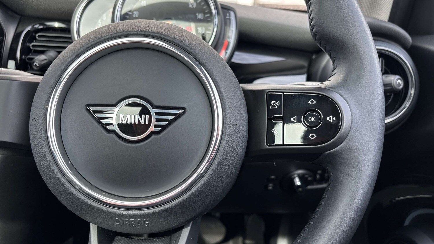 Used MINI Hatch 2022 for sale - 77972858: Photo 23