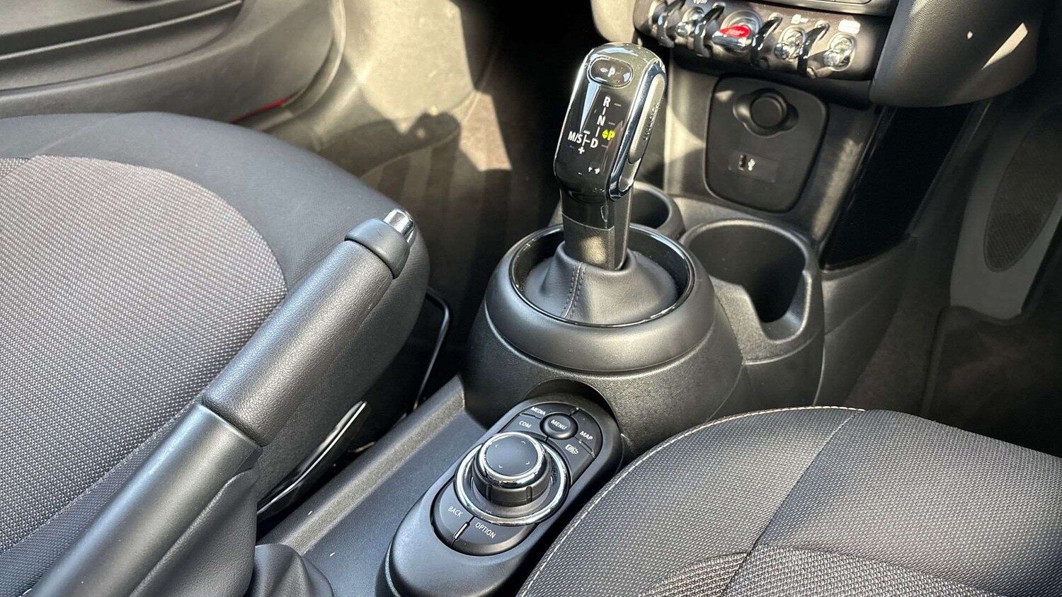 Used MINI Hatch 2022 for sale - 77674617: Photo 12