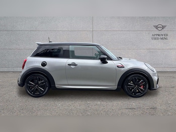 Used MINI Hatch 2024 for sale - 77686489: Photo