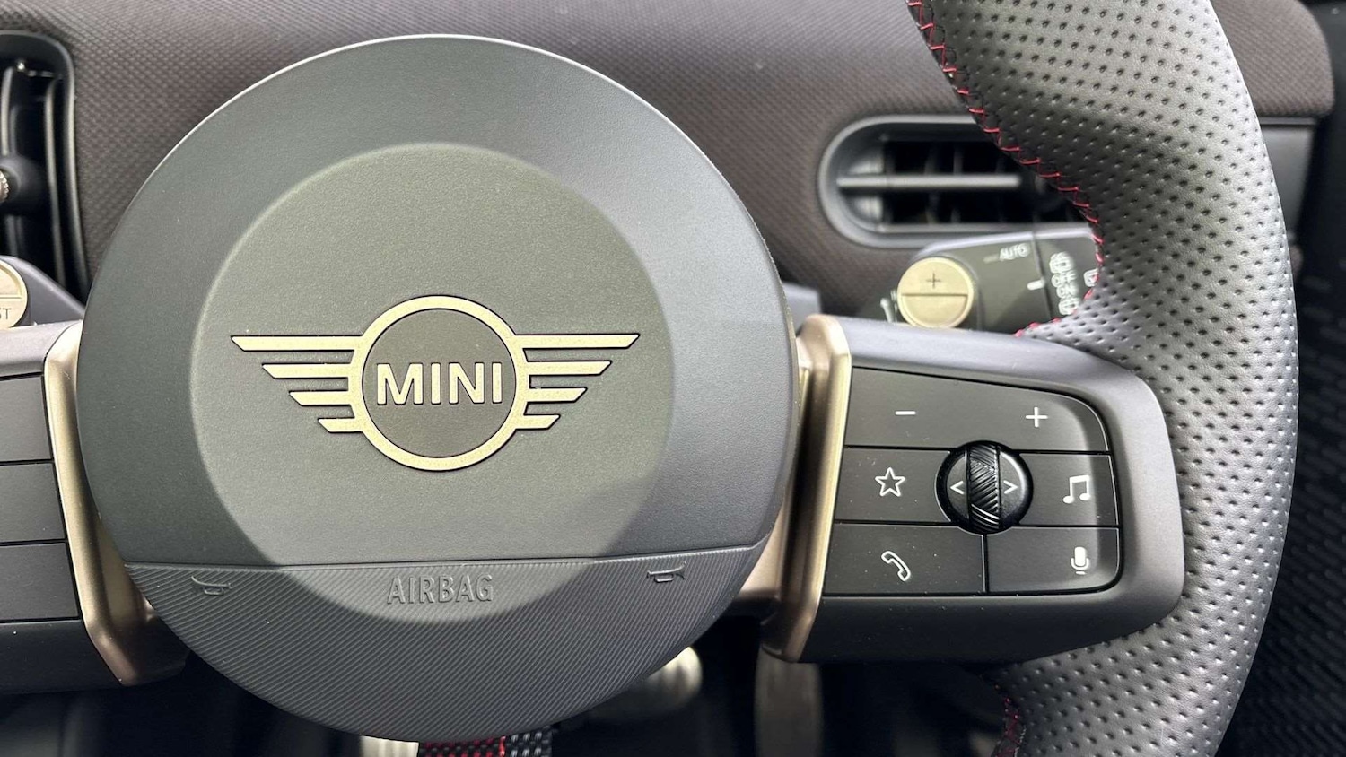 Used MINI Cooper 2025 for sale - 76460003: Photo 23