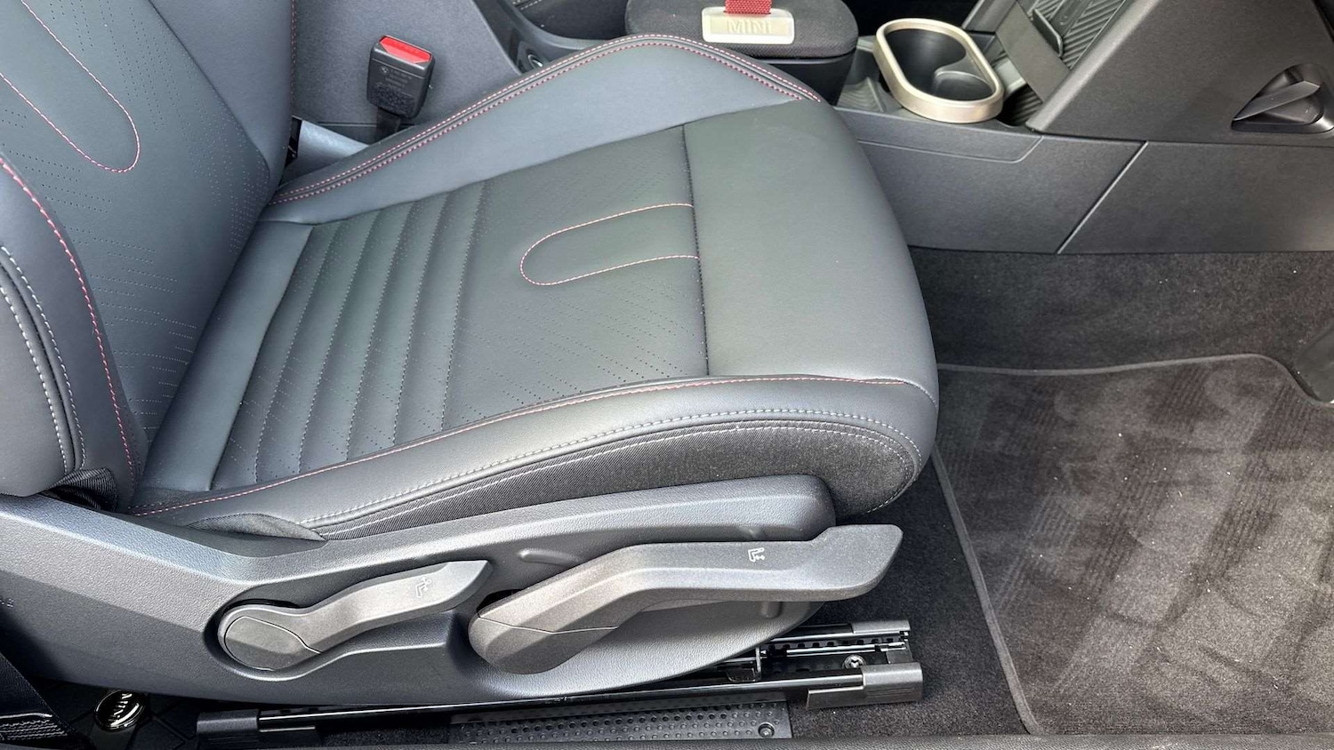 Used MINI Cooper 2025 for sale - 76460003: Photo 28