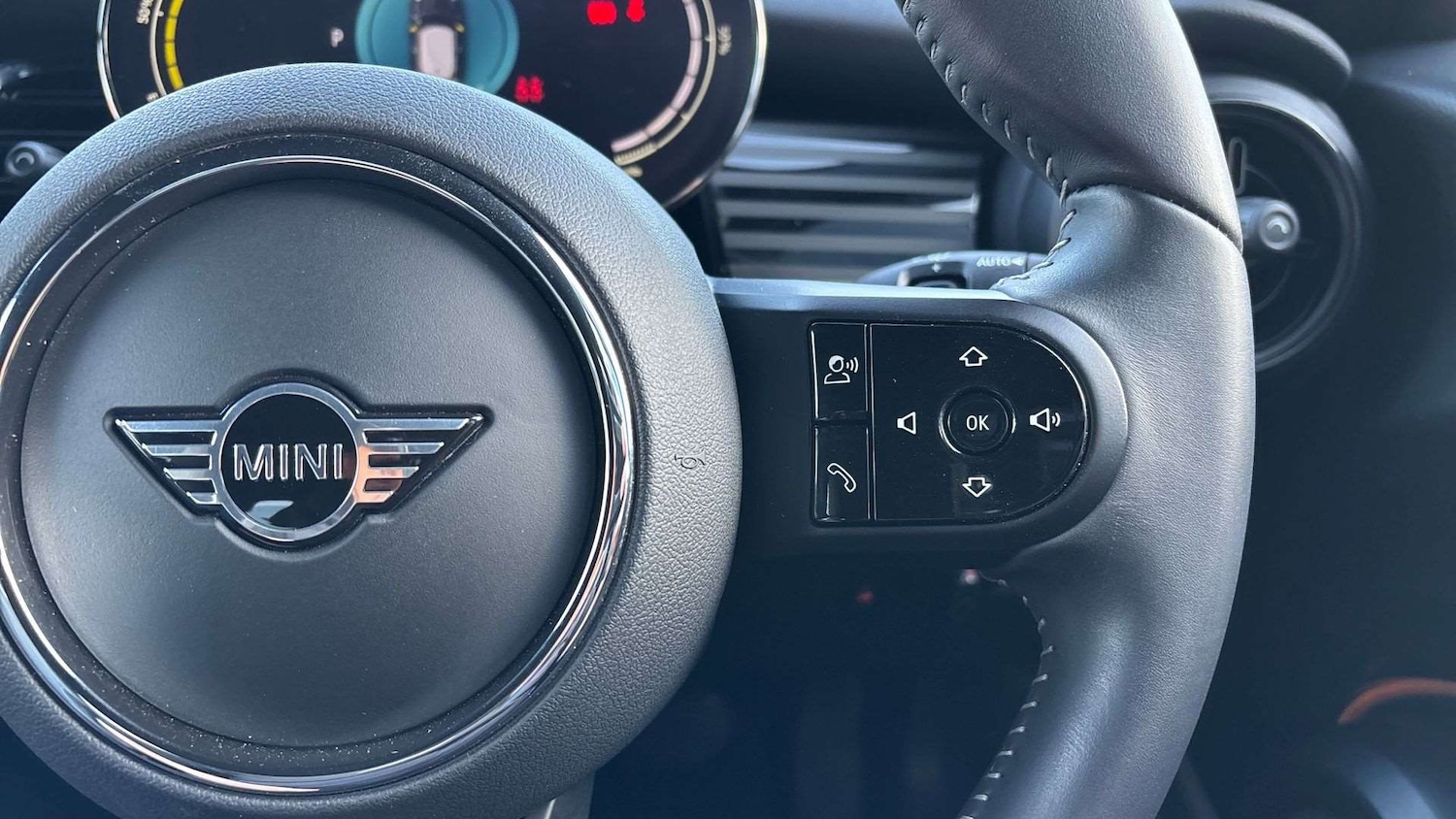 Used MINI Hatch 2023 for sale - 76902364: Photo 23