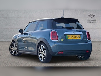 Used MINI Hatch 2023 for sale - 76902364: Photo