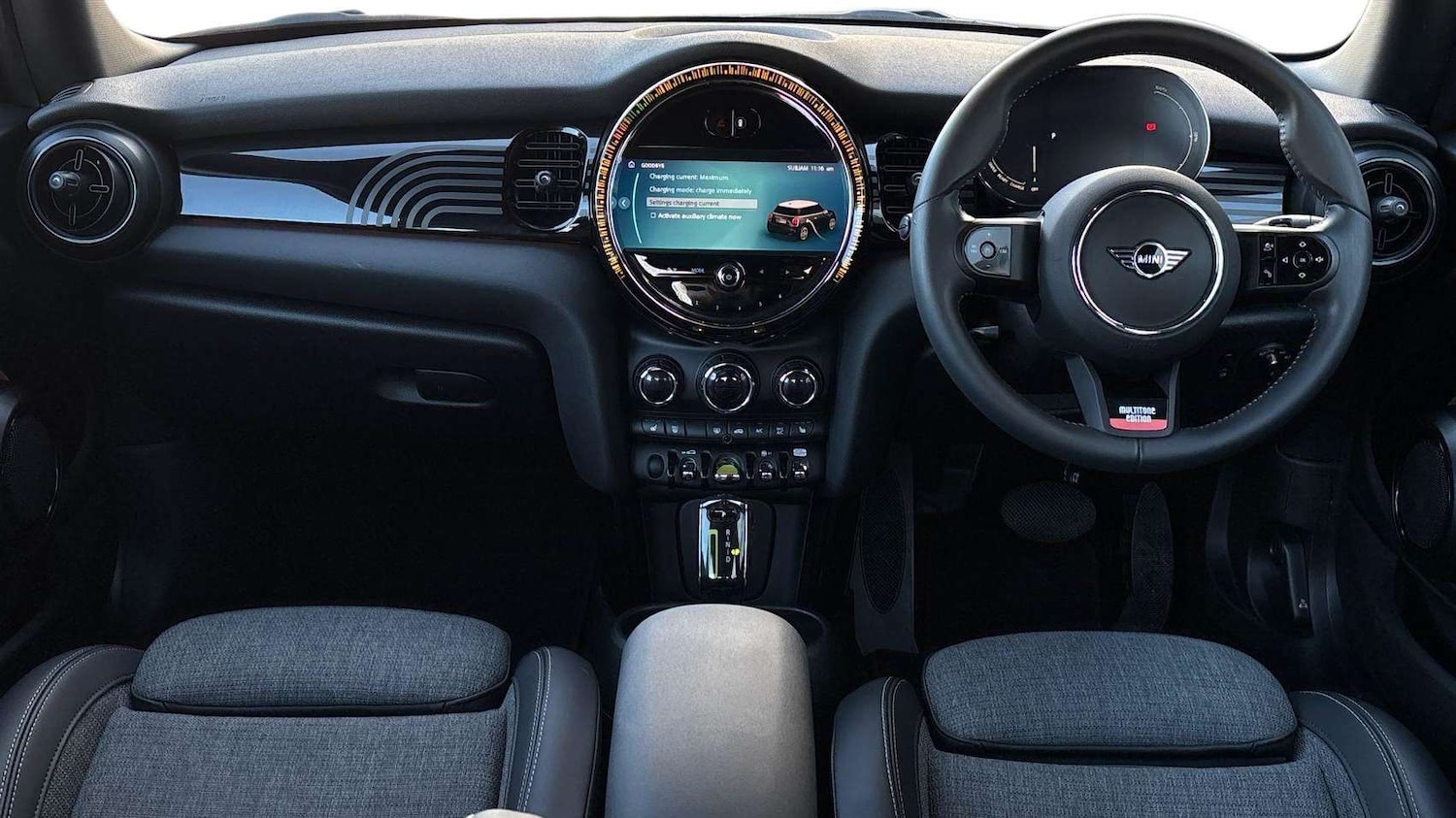 Used MINI Hatch 2023 for sale - 76902364: Photo 6