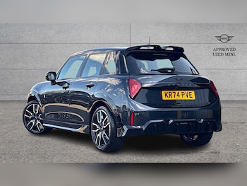 Used MINI Cooper 2024 for sale - 76242501: Photo 2