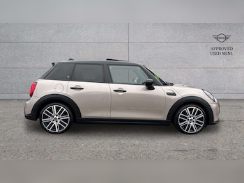 Used MINI Hatch 2024 for sale - 77972490: Photo