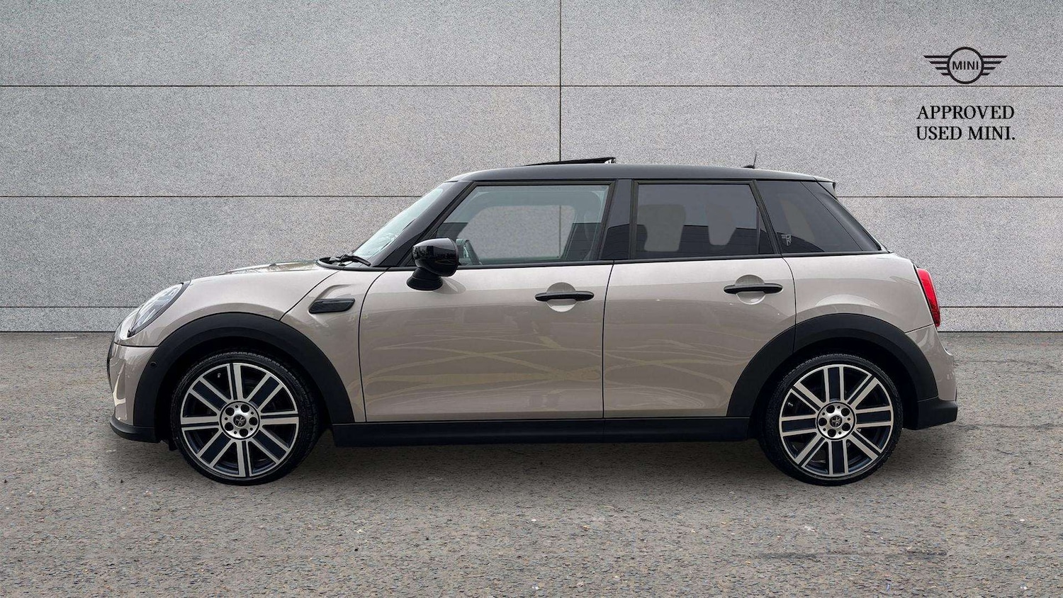 Used MINI Hatch 2024 for sale - 77972490: Photo 5