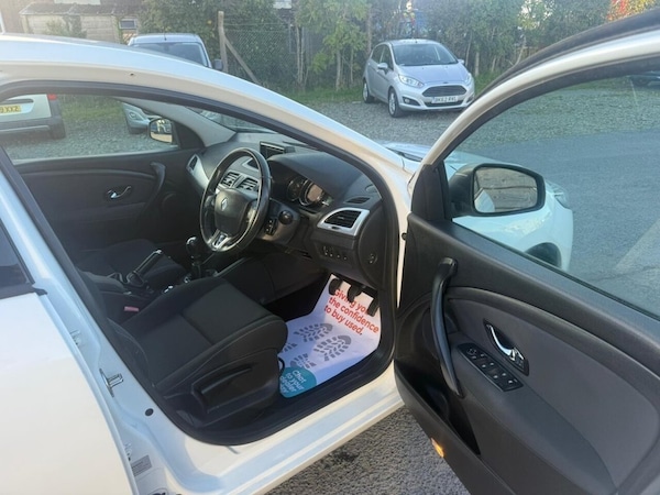 Used Renault Megane 2014 for sale - 76236015: Photo 8