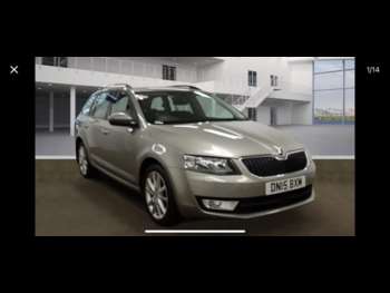 2015 (15) - 1.6 TDI CR Elegance 5dr