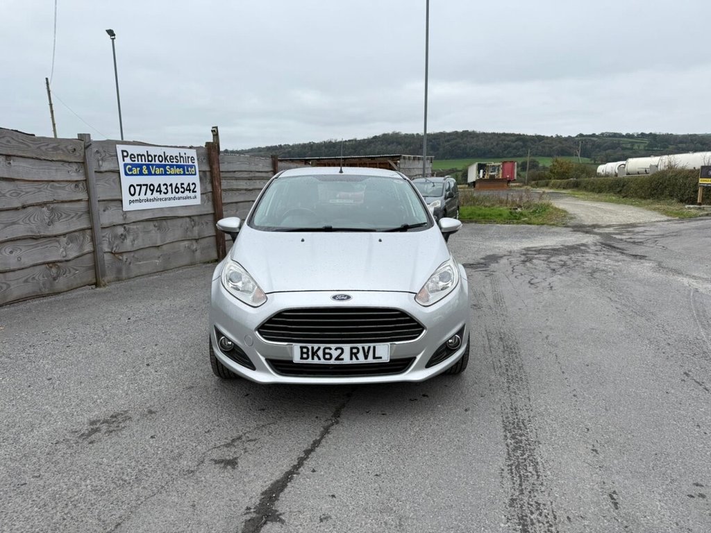 Used Ford Fiesta 2013 for sale - 76132954: Photo 2