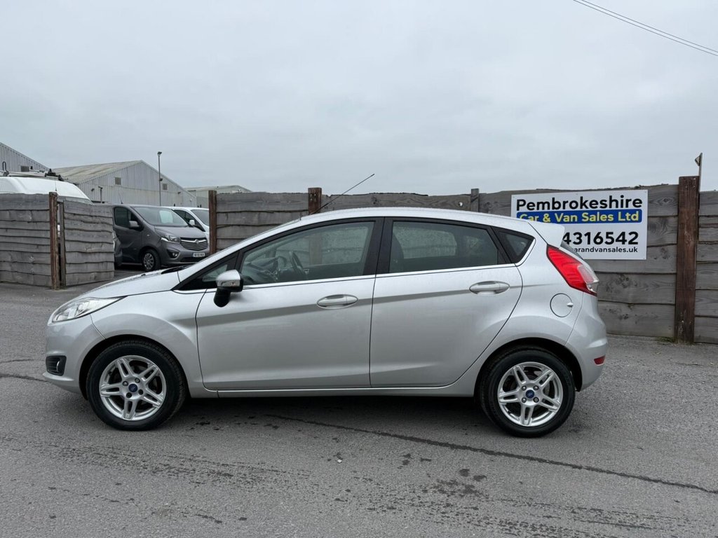 Used Ford Fiesta 2013 for sale - 76132954: Photo 4