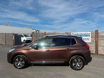 Used Peugeot 2008 2014 for sale - 79422838: Photo