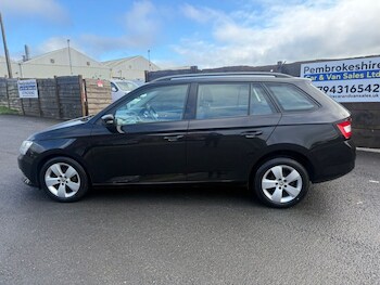 Used Skoda Fabia 2015 for sale - 77631944: Photo