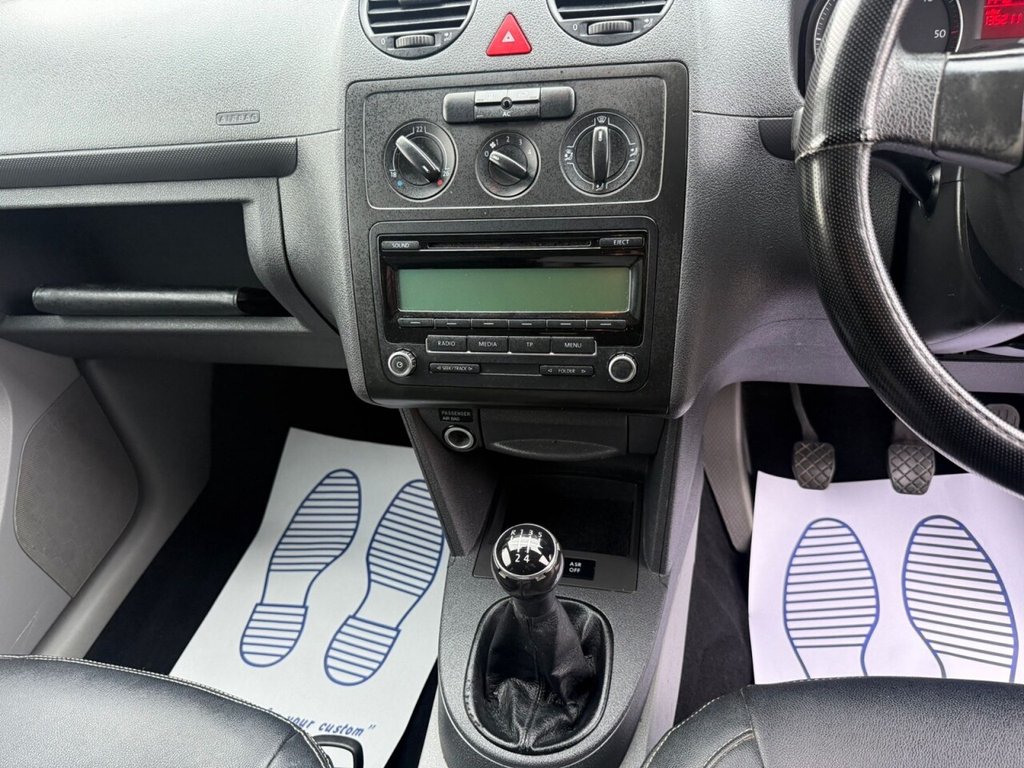 Used Volkswagen Caddy Maxi Life 2010 for sale - 77048946: Photo 12