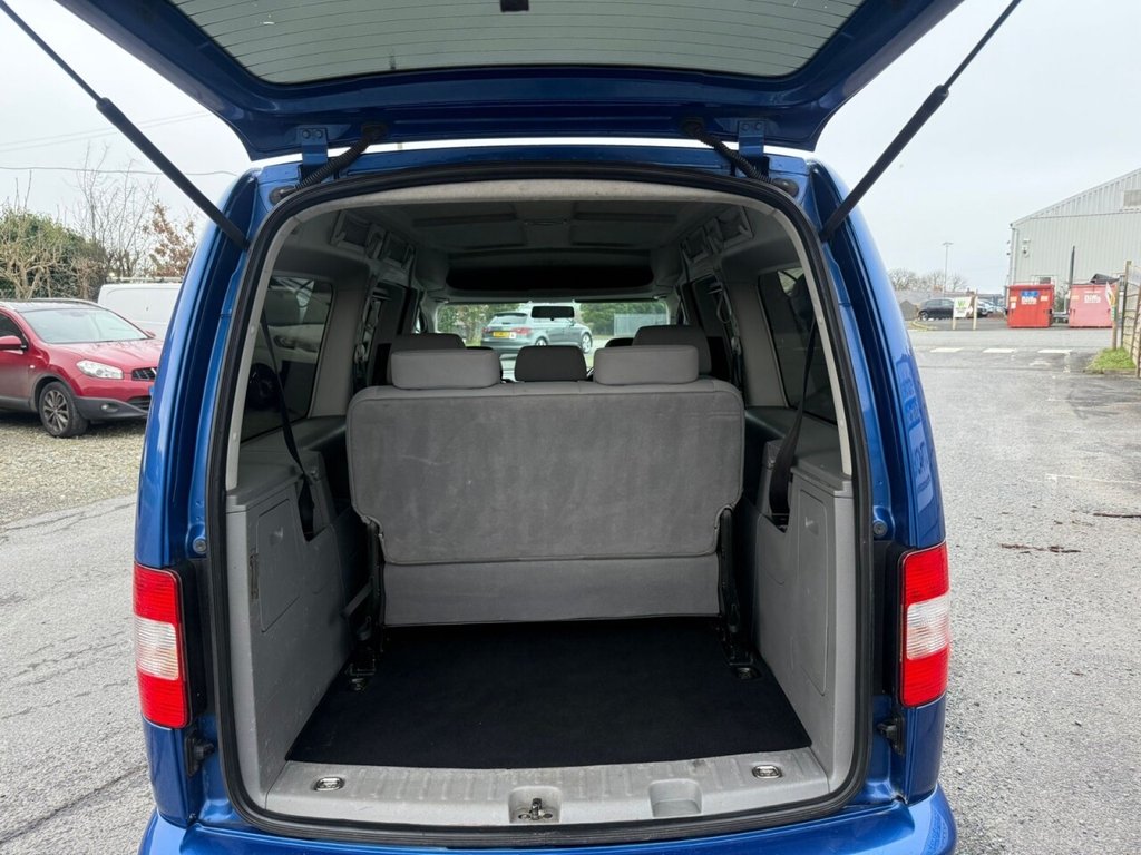 Used Volkswagen Caddy Maxi Life 2010 for sale - 77048946: Photo 18