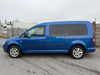 Used Volkswagen Caddy Maxi Life 2010 for sale - 77048946: Photo