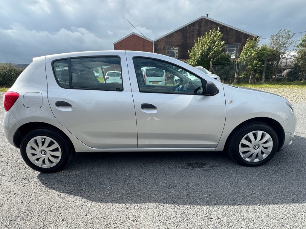 Used Dacia Sandero 2016 for sale - 76010504: Photo 9