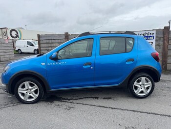 Used Dacia Sandero Stepway 2015 for sale - 78069189: Photo