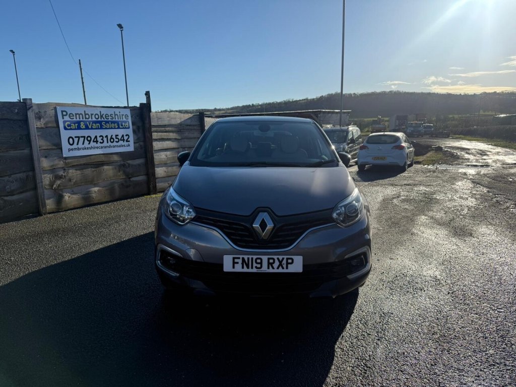 Used Renault Captur 2019 for sale - 76698641: Photo 2