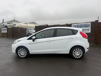 Used Ford Fiesta 2012 for sale - 76901037: Photo