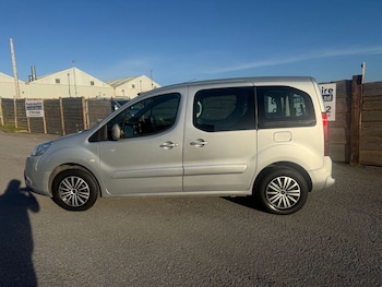 Used Peugeot Partner Tepee 2010 for sale - 77014453: Photo