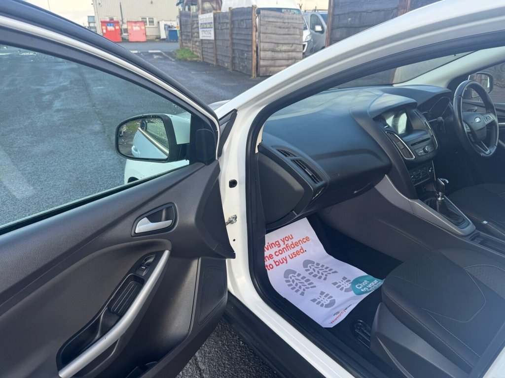 Used Ford Focus 2017 for sale - 76570117: Photo 11