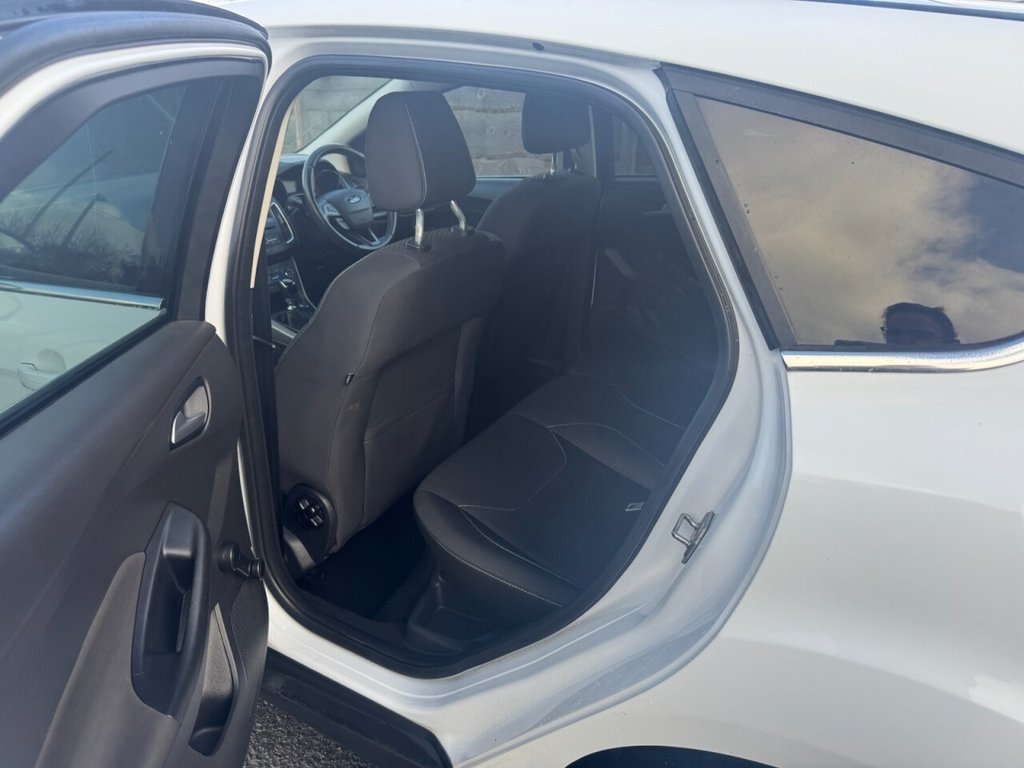 Used Ford Focus 2017 for sale - 76570117: Photo 14