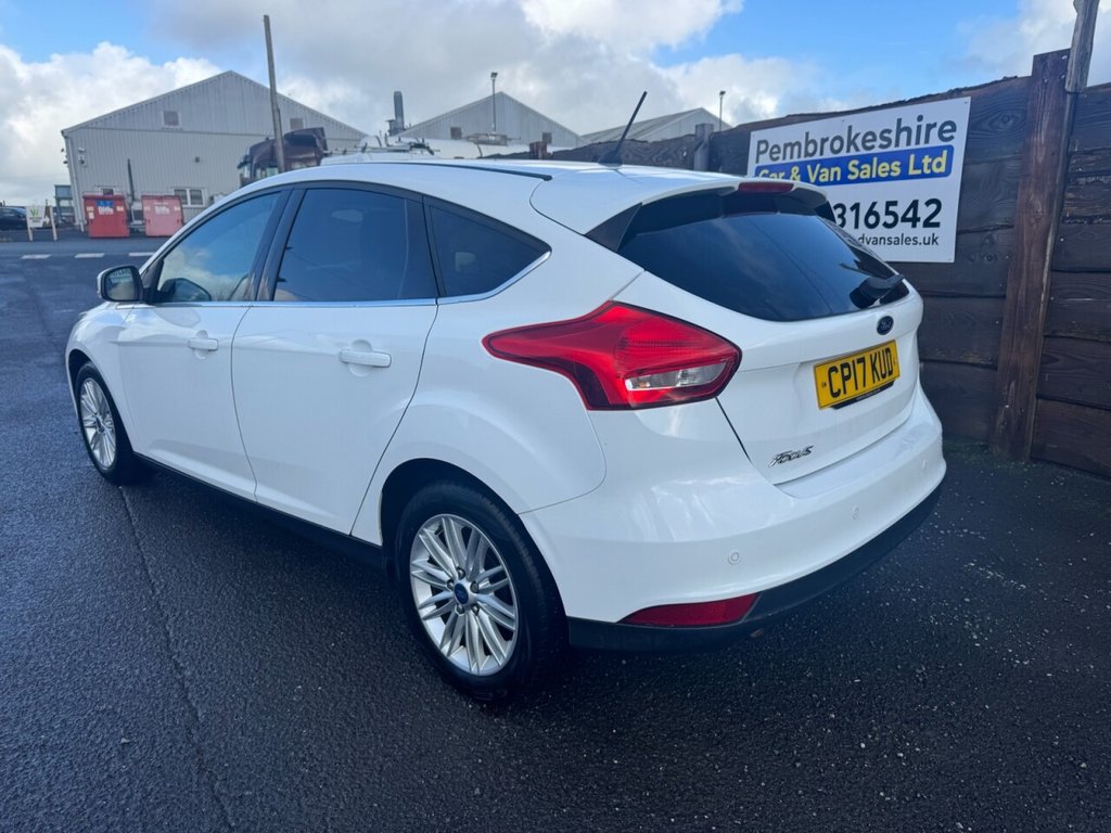 Used Ford Focus 2017 for sale - 76570117: Photo 5