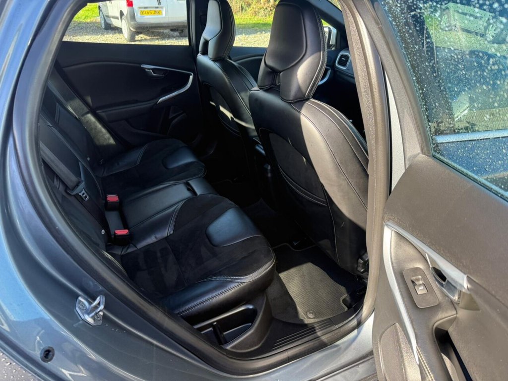 Used Volvo V40 2014 for sale - 76323437: Photo 10