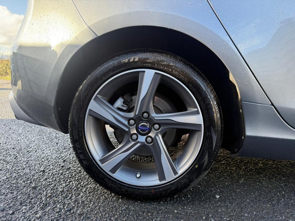 Used Volvo V40 2014 for sale - 76323437: Photo 15