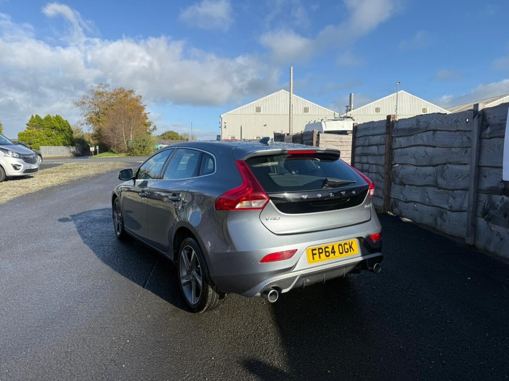 Used Volvo V40 2014 for sale - 76323437: Photo 5