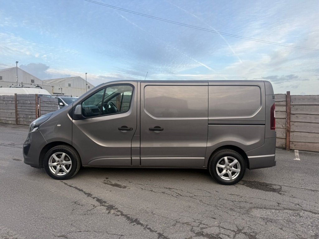 Used Vauxhall Vivaro 2019 for sale - 76323478: Photo 4