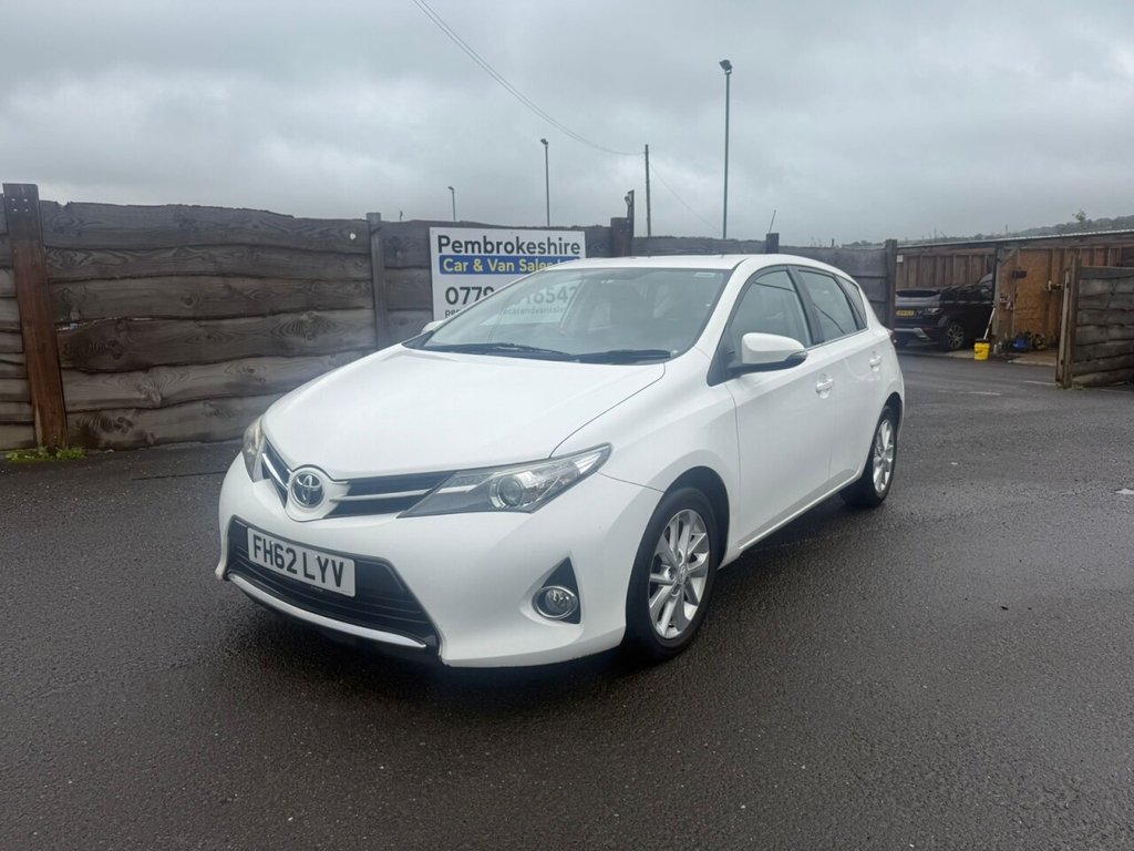Used Toyota Auris 2013 for sale - 75998798: Photo 3