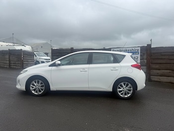 Used Toyota Auris 2013 for sale - 75998798: Photo
