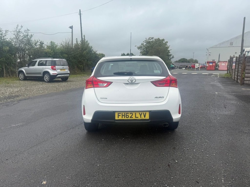 Used Toyota Auris 2013 for sale - 75998798: Photo 6