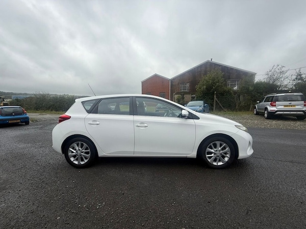 Used Toyota Auris 2013 for sale - 75998798: Photo 8