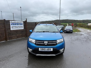 Used Dacia Sandero Stepway 2015 for sale - 76266972: Photo