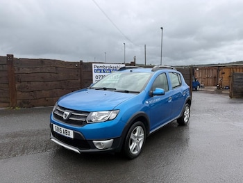 Used Dacia Sandero Stepway 2015 for sale - 76266972: Photo
