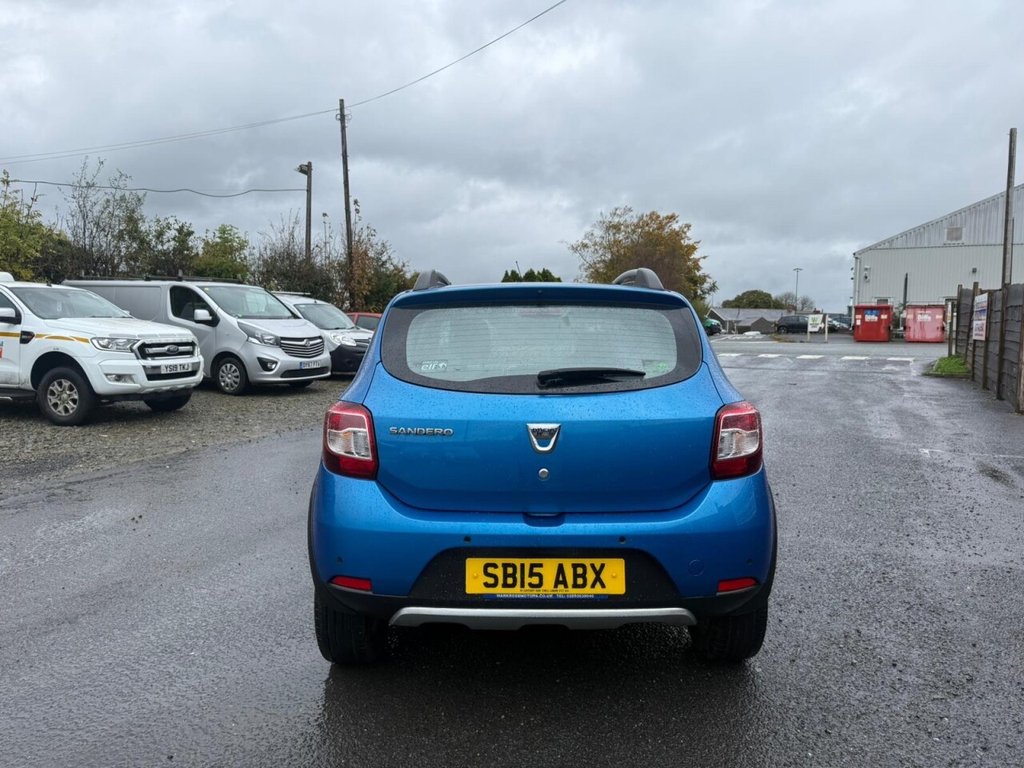 Used Dacia Sandero Stepway 2015 for sale - 76266972: Photo 6
