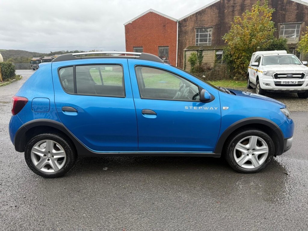 Used Dacia Sandero Stepway 2015 for sale - 76266972: Photo 8