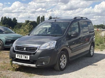 Used Peugeot Partner Tepee 2018 for sale - 79155185: Photo