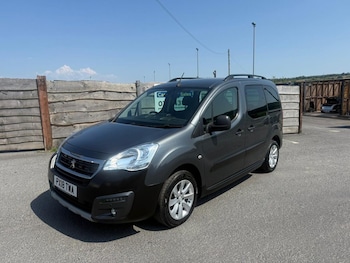 Used Peugeot Partner Tepee 2018 for sale - 79155185: Photo
