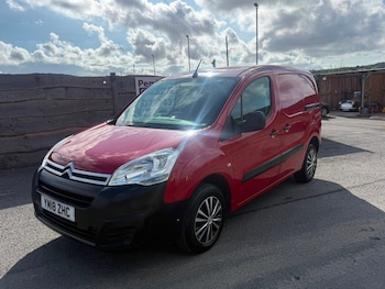 Used Citroen Berlingo 2018 for sale - 79530504: Photo