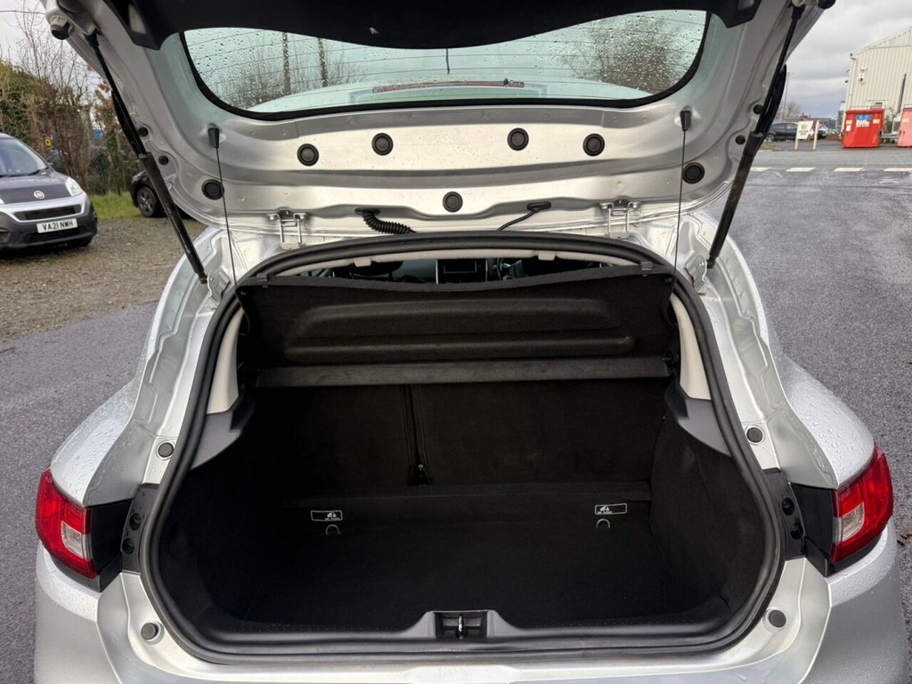 Used Renault Clio 2014 for sale - 77276286: Photo 15