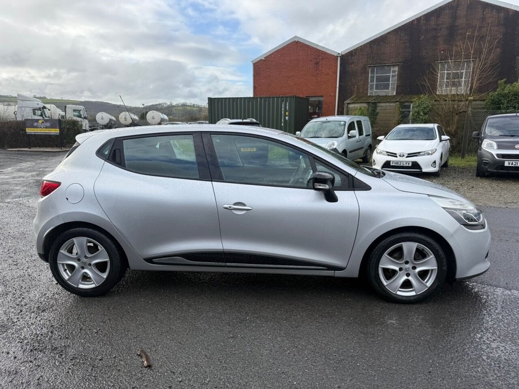 Used Renault Clio 2014 for sale - 77276286: Photo 8