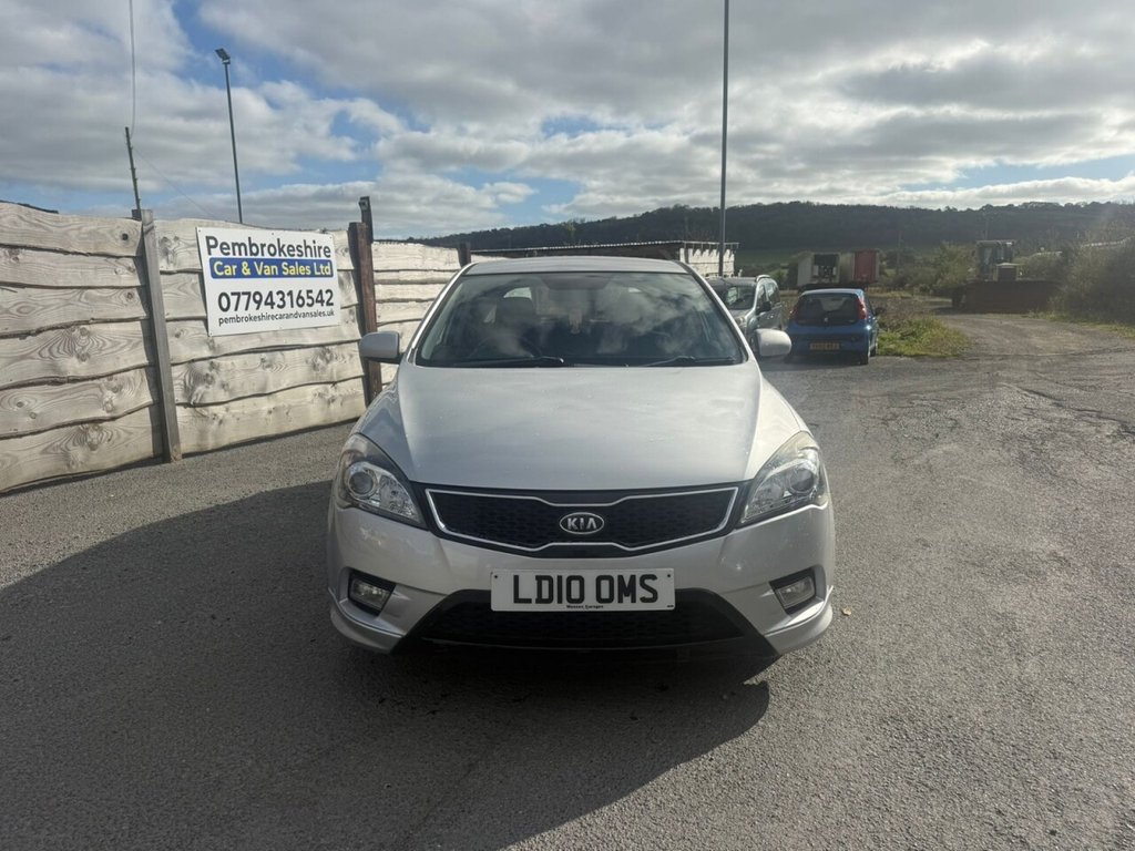 Used Kia Ceed 2010 for sale - 76210724: Photo 2