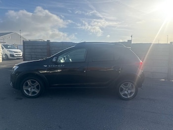 Used Dacia Sandero Stepway 2017 for sale - 75877535: Photo